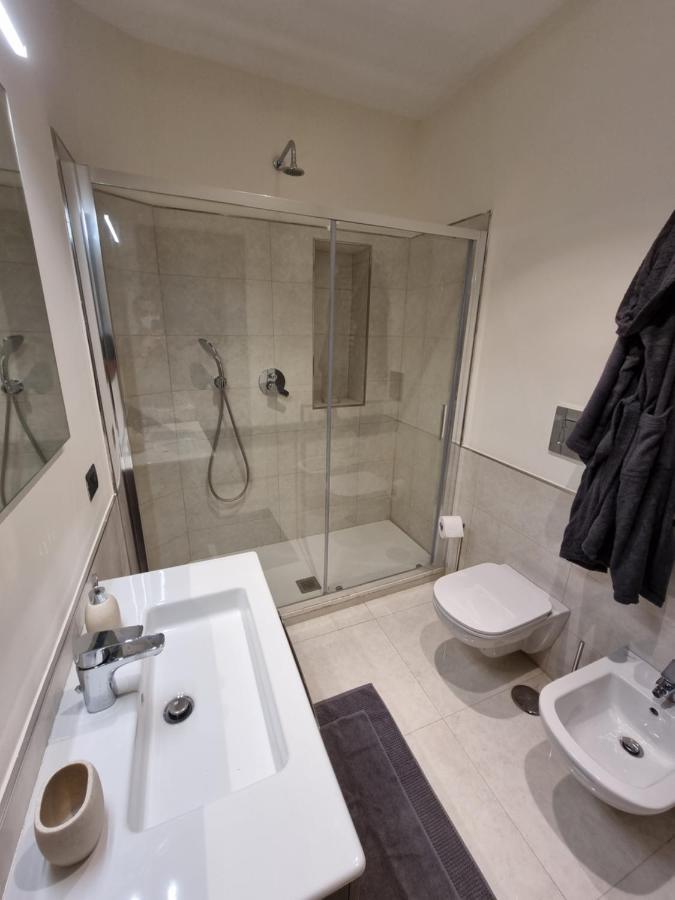 Il Papero A Napoli Apartment Bagian luar foto